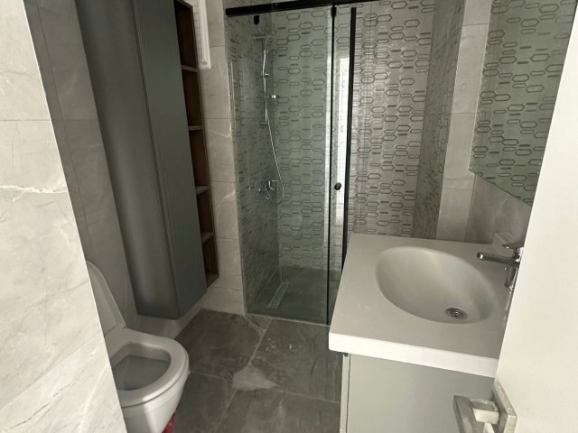 Girne Bellapais Yolu Üzerinde, Muhteşem Konumda, Dağ ve Deniz Manzaralı, Satılık 3+1 Penthouse