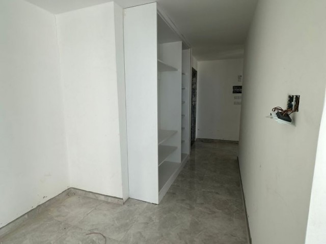 2+1 WOHNUNG ZUM VERKAUF MIT MEERBLICK IM ZYPERN KYRENIA CENTER