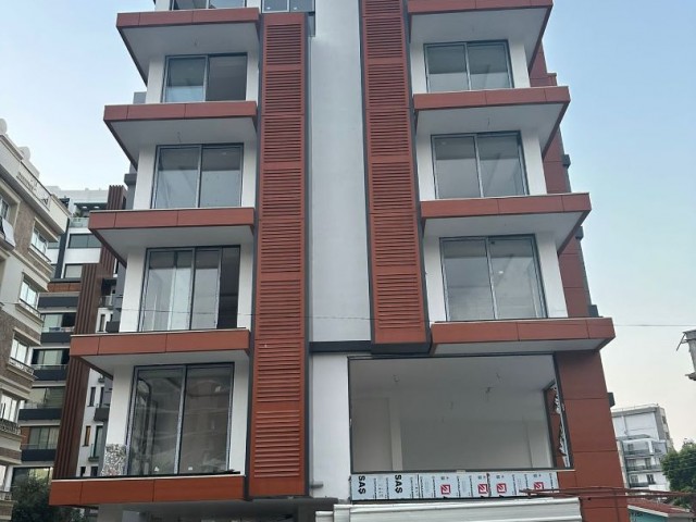 KIBRIS GİRNE MERKEZ'DE DENİZ MANZARALI SATILIK 2+1 DAİRE