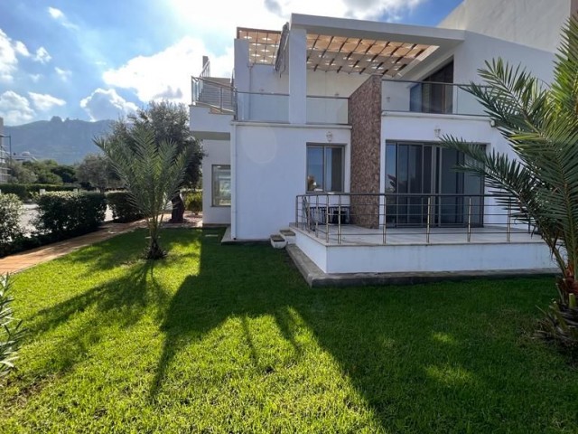 2+1 VILLA-LIKE FLATS FOR SALE WITH PRIVATE GARDEN AND ENTIRE BATHROOM IN A SITE WITH POOL IN CYPRUS 