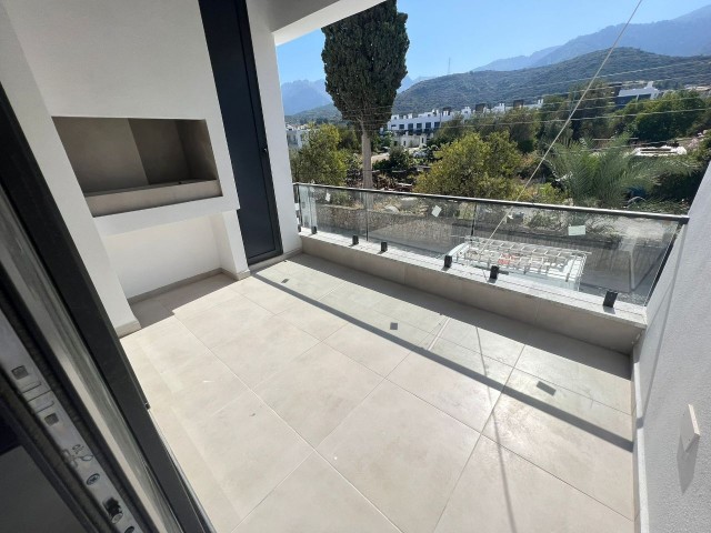 2+1 FLAT FOR SALE WITH MASTER BATHROOM IN CYPRUS GIRNE ALSANCAK AREA