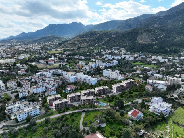 1+1 WOHNUNGEN ZUM VERKAUF AUF EINEM GRUNDSTÜCK MIT BERG- UND MEERBLICK UND POOL IN DER REGION GIRNE LAPTA ZYPERN