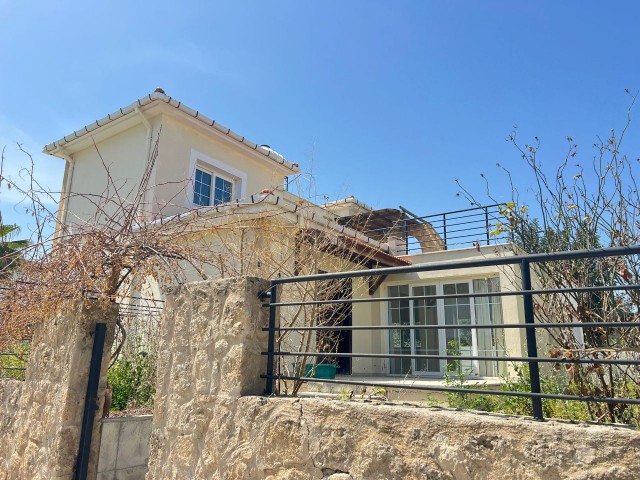 2+1 VILLA FOR SALE IN CYPRUS GIRNE DOĞANKÖY WITHIN 630 M2 LAND