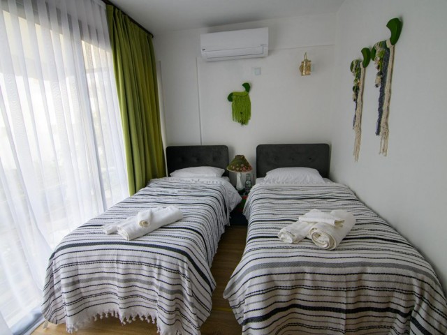 FULLY FURNISHED 3+1 VILLA WITH GARDEN IN CYPRUS GIRNE KARAOĞLANOĞLU AREA