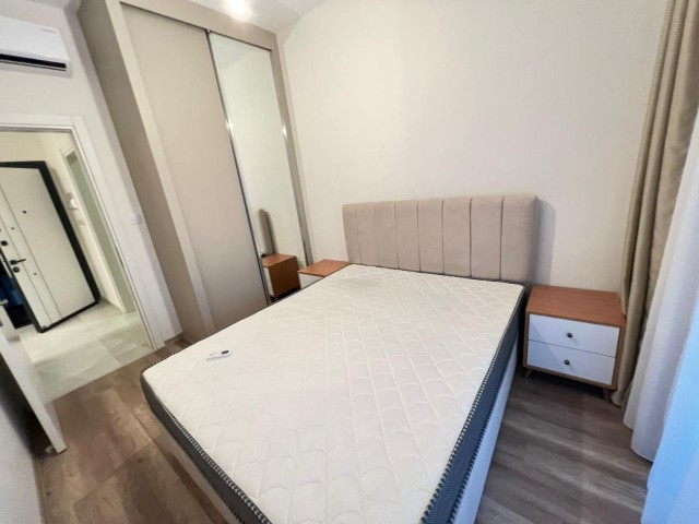 GİRNE MERKEZDE SATILIK 1+1 DAİRE 