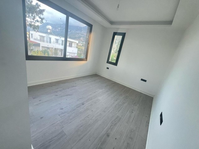 4+1 LUXUSVILLA MIT PRIVATEM POOL ZUM VERKAUF IN ZYPERN GIRNE KARŞIYAKA