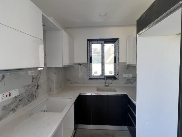 2+1 FLATS FOR SALE IN CYPRUS KYRENIA CENTER WITH GENERATOR AND CLOSED PARKING PARKING