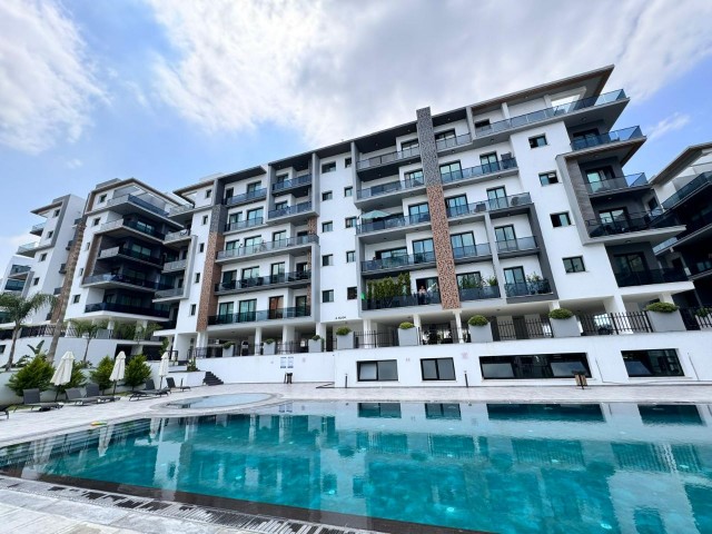FULLY FURNISHED 2+1 FLAT FOR SALE IN A SITE WITH POOL IN KYRENIA CENTER