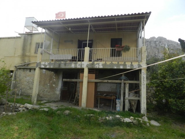 Detached House For Sale in Karşıyaka, Kyrenia