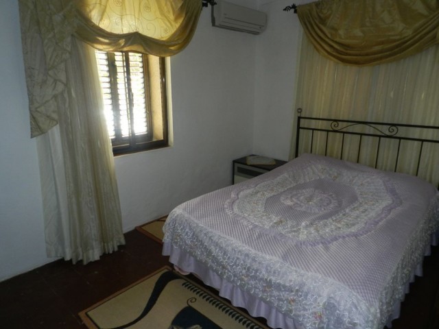 Detached House For Sale in Karşıyaka, Kyrenia