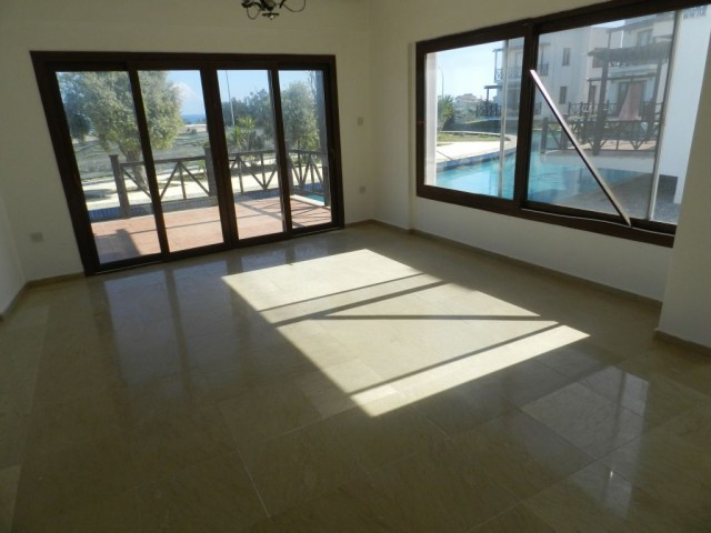 Girne Yeşiltepe,de 3+1 Satılık Villa ( FİLİZ 0533 866 3338 )