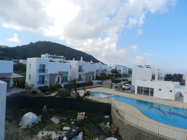 2+1 apartments for sale in Karsiyaka ** 