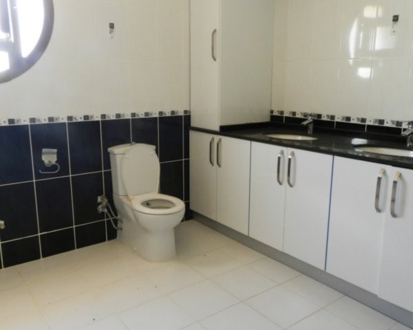 Alsancak'ta 4+1 satılık villa