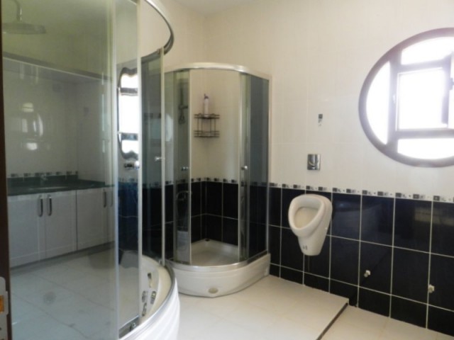 Alsancak'ta 4+1 satılık villa