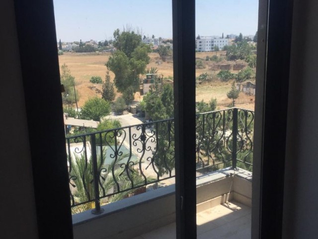 Nicosia Kucuk Kaymakli,da Türk Kocanli 2 + 1 Apartments for Sale ** 