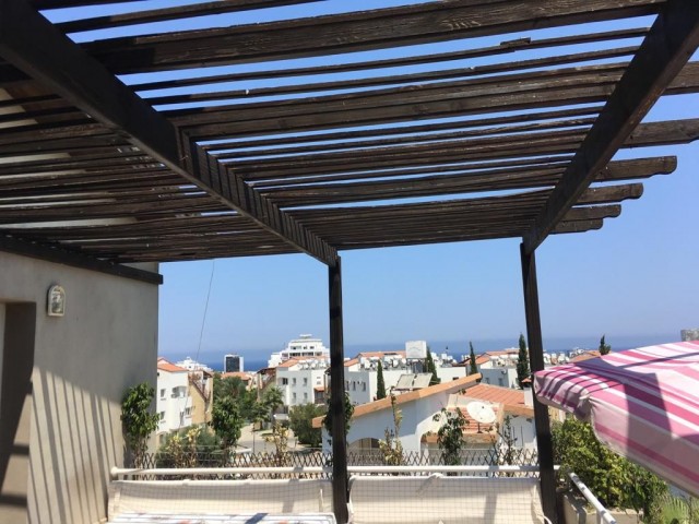 Girne Merkez'de 2+1 Satılık Penthouse