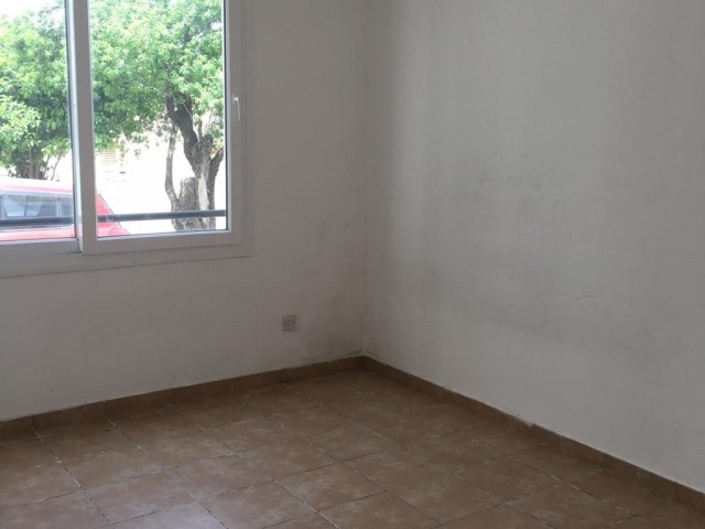 ALSANCAK'DA SATILIK 2+1 DAİRE 49000 stg 3+1 59000 stg 