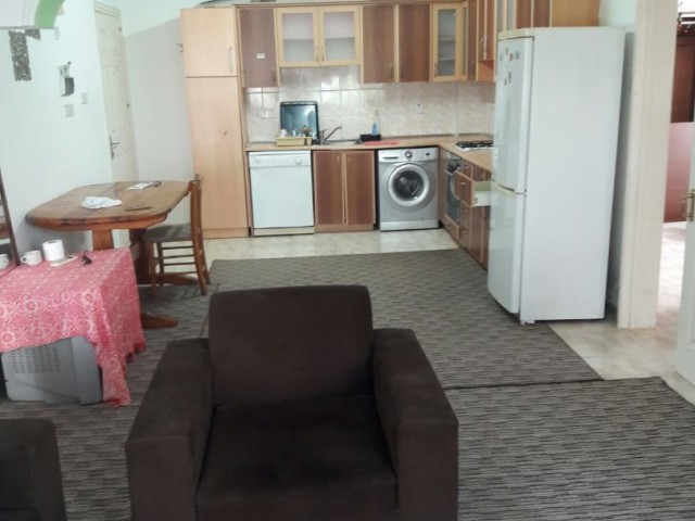 GİRNE KARAKUMDA 2+1 SATILIK DAİRE 