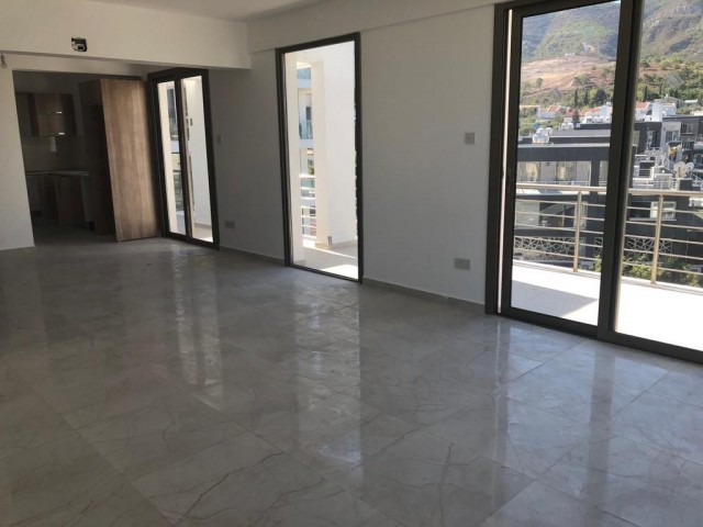 Flat To Rent in Girne Merkez, Kyrenia