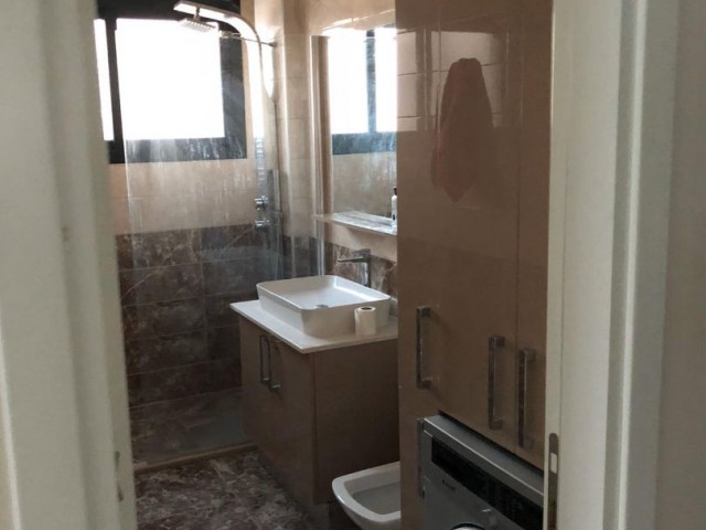 200m2  penthouse eşyalı 120000 stg 