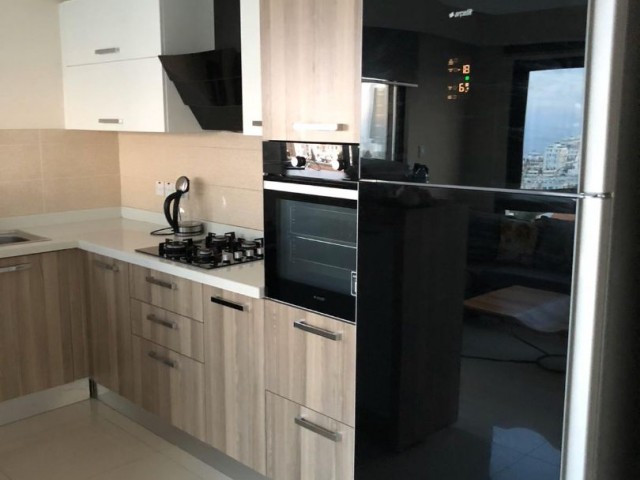 200m2  penthouse eşyalı 120000 stg 