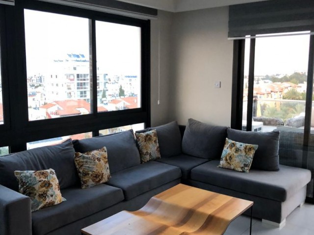 200m2 penthouse Möbliert 120000 stg ** 