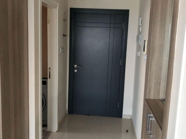 200m2  penthouse eşyalı 120000 stg 