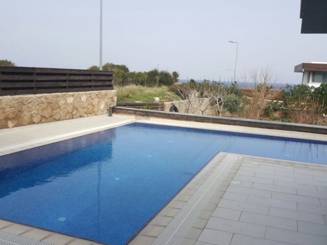 20m luxury villa with pool very close to the sea ** 