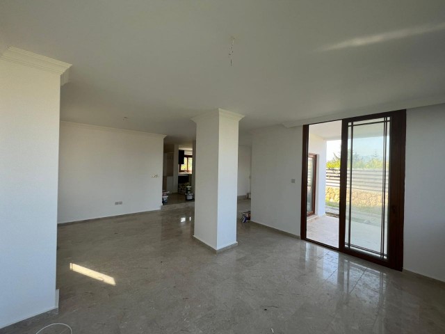 Villa For Sale in Çatalköy, Kyrenia