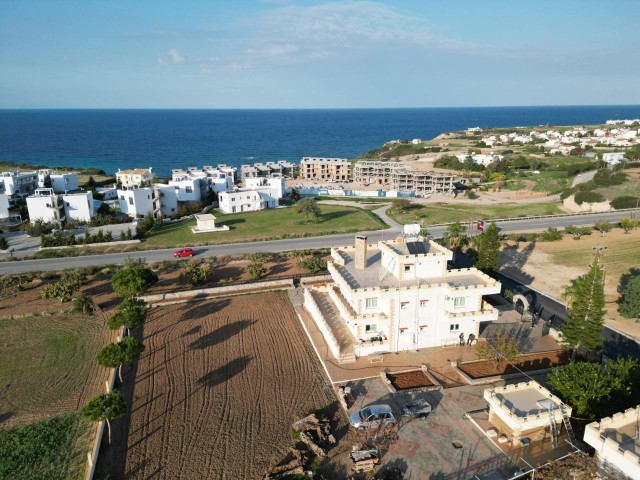 2,5 DONUM LAND HOUSE 450M2 SEA WALKING DISTANCE