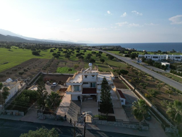 2,5 DONUM LAND HOUSE 450M2 SEA WALKING DISTANCE