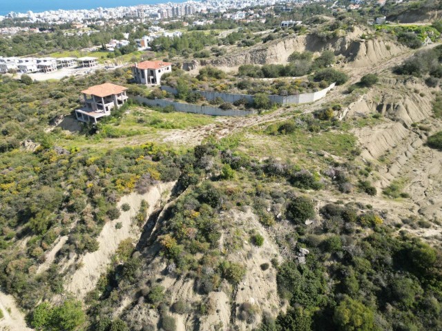 7 Hektar türkisch bebautes Land in der besten Gegend von Kyrenia