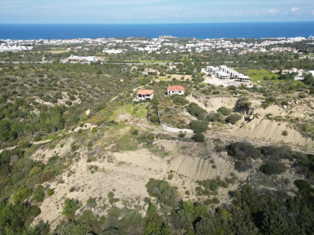 7 Hektar türkisch bebautes Land in der besten Gegend von Kyrenia