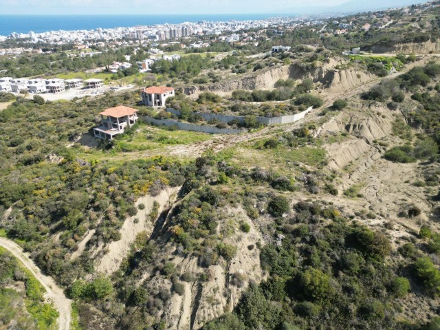 7 Hektar türkisch bebautes Land in der besten Gegend von Kyrenia