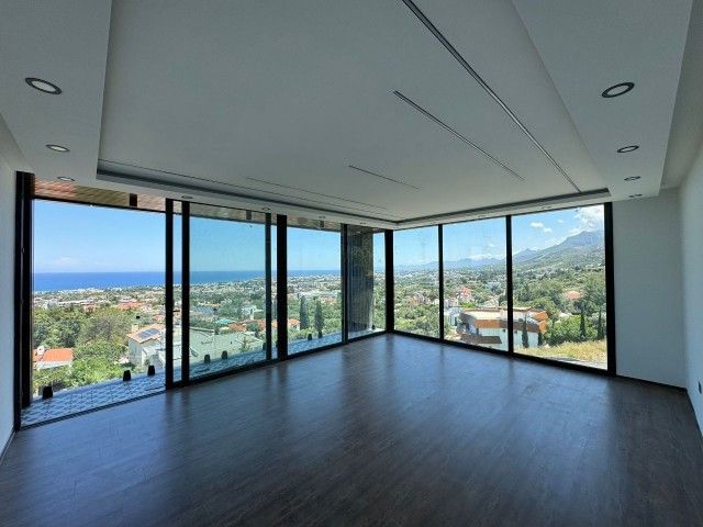 ULTRA-LUXUSVILLA KAPANAMZ MIT MEER- UND BERGBLICK