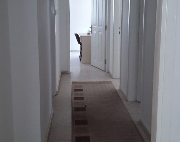 KAYMAKLI IS ALSO IMMEDIATELY AVAILABLE 3+ 1 APARTMENT FOR RENT ! ** 