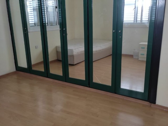 3+1 APARTMENT FOR RENT IN THE CENTRAL LOCATION OF KAYMAKLI ! ** 