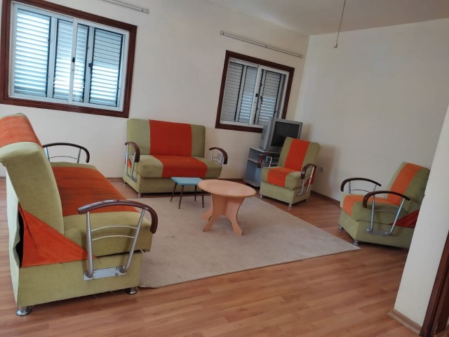 3+1 APARTMENT FOR RENT IN THE CENTRAL LOCATION OF KAYMAKLI ! ** 