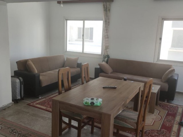 3 +1 RENTAL APARTMENT IN THE CENTRAL LOCATION OF KAYMAKLI, AVAILABLE ON September 25TH ! ** 