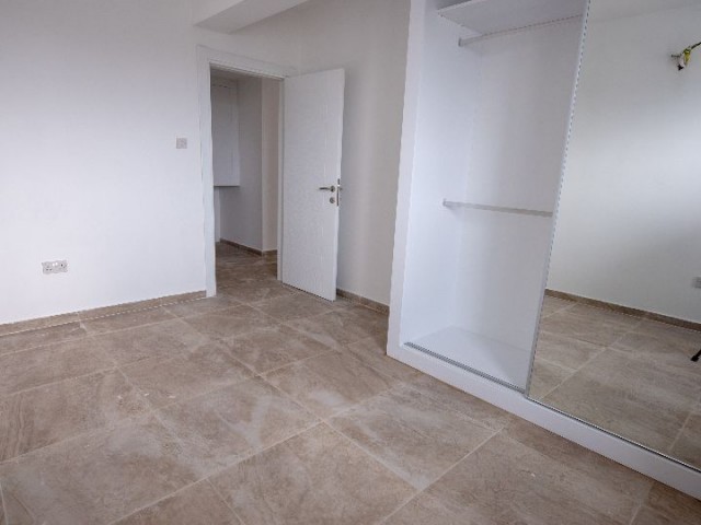 3+1 WOHNUNG ZU VERKAUFEN IN KYRENIA ZENTRUM 1 ** 