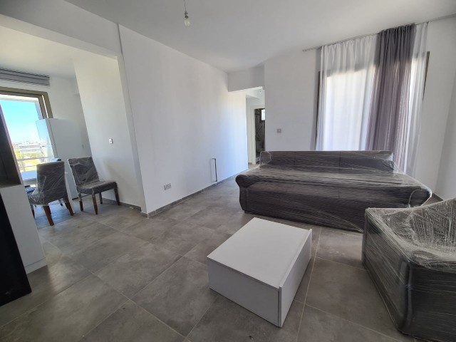 GÖNYELİ'DE KİRALIK PENTHOUSE 2+1 DAİRE ! 