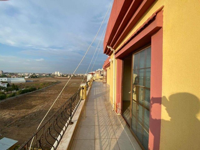 Yeniboğaziçinde 3+1 penthouse daire 