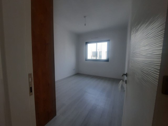 Flat For Sale in Küçük Kaymaklı, Nicosia