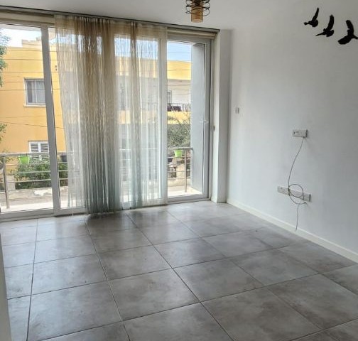 Flat To Rent in Küçük Kaymaklı, Nicosia