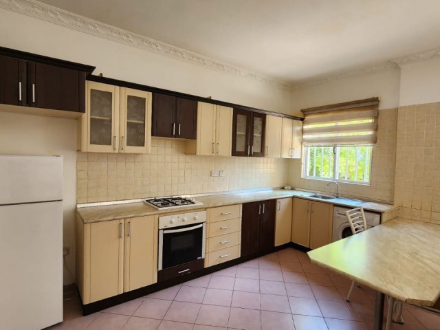 GROUND FLOOR 1+1 APARTMENT FOR RENT WITH GARDEN 250 GBP 