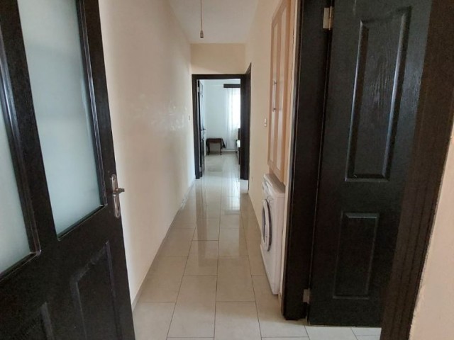 2+1 Wohnung zur Miete für Studentinnen in Gonyeli, 2 Gehminuten vom Bahnhof entfernt