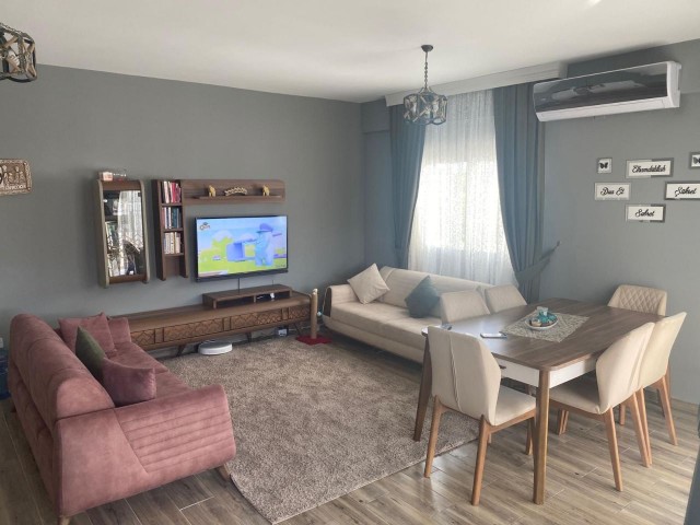 2+1 Large and Spacious Flat for Sale in Yenişehir