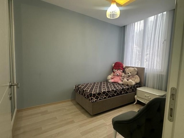 GİRNE MERKEZDE LÜKS DAİRE 