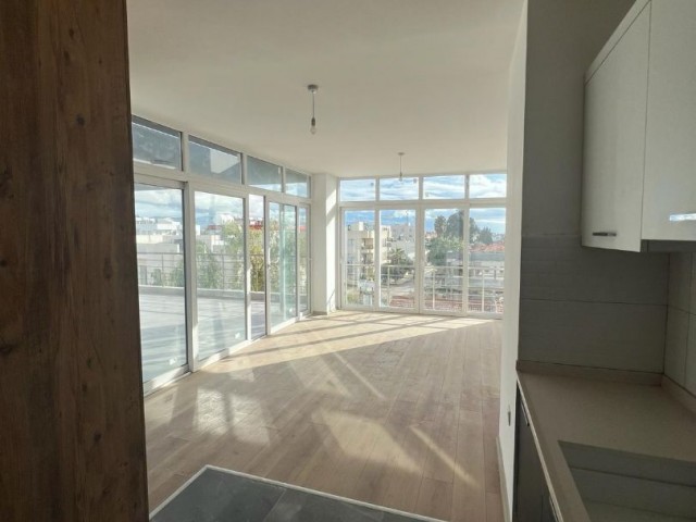 DUMLUPINAR BÖLGESİNDE SATILIK PENTHOUSE 