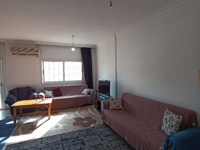 آپارتمان 3+1 برای اجاره در نیکوزیا KÜÇÜK KAYMAKLI ((موجود در 25 فوریه))